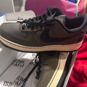 Nike Dunk Air Force 1 Sz 8.5Mens/10.5Womens